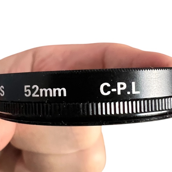 Crystal optics 52mm C-P.L Screw In Filter Made in Japan Pre-owned - Picture 3 of 6